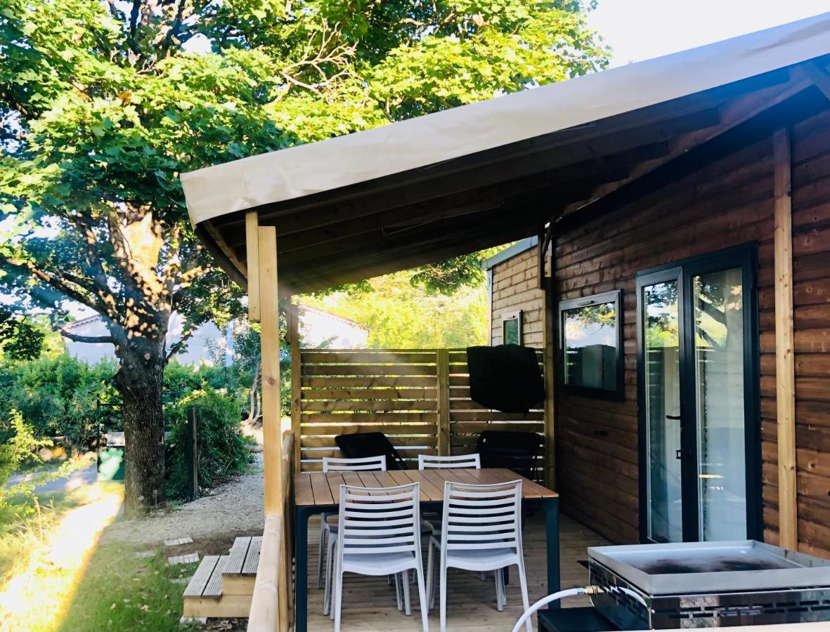 Camping Les Chapelains 3*
